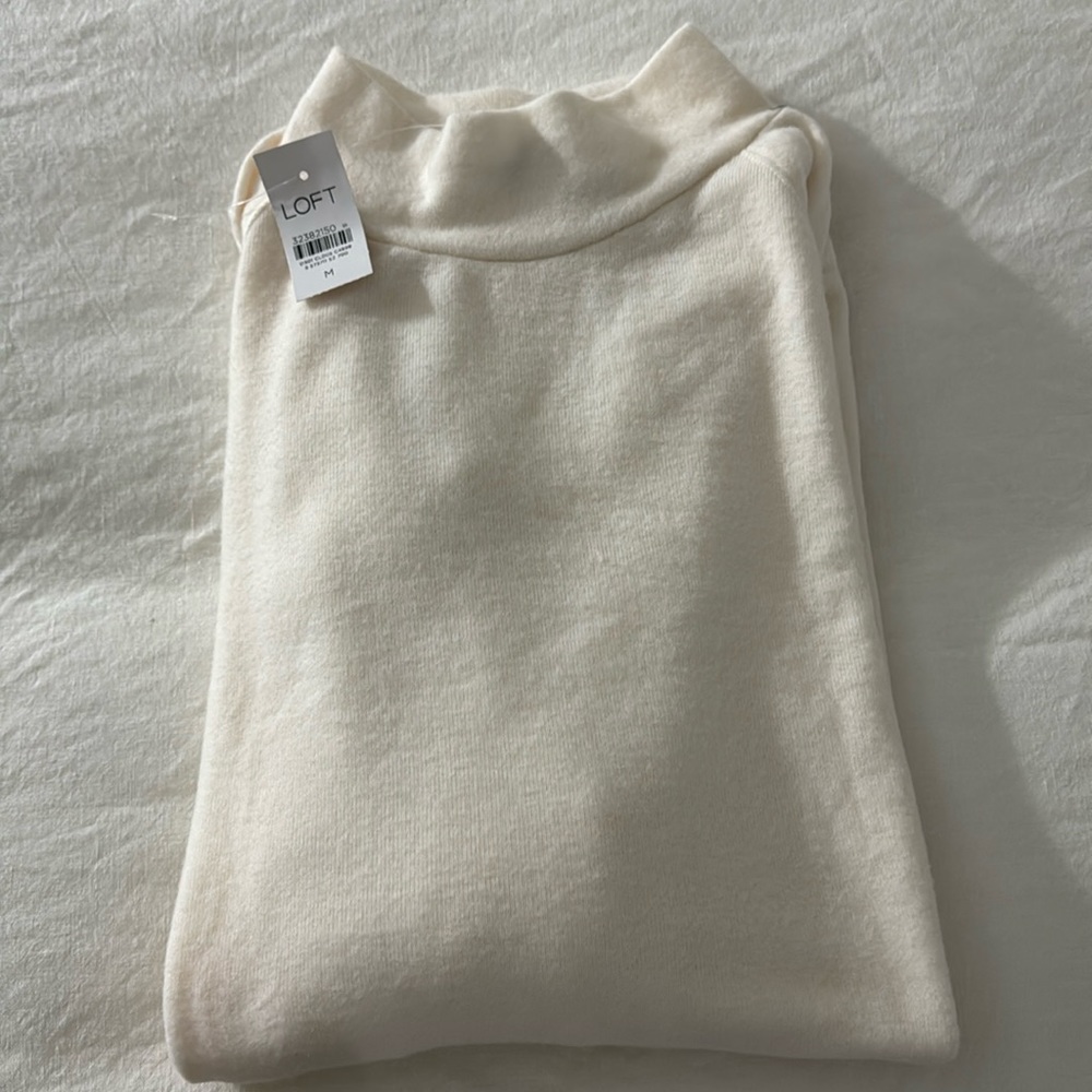 NWT LOFT Mock Turtleneck Tunic Lounge Top. Cream, Size Medium